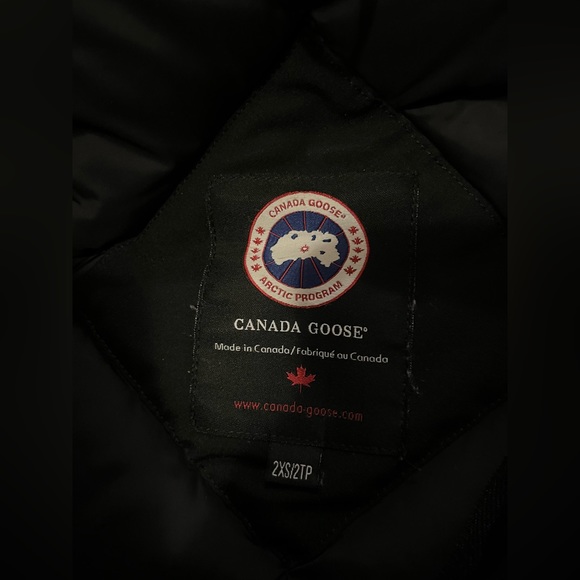 Canada Goose Victoria Parka - Picture 6 of 10